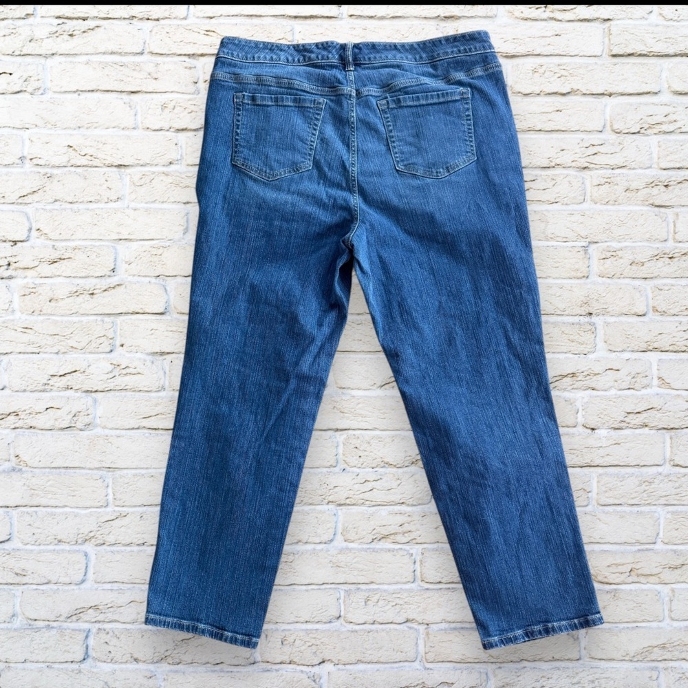 Torrid Distressed Jeans Blue Size 18 R - Picture 2 of 5